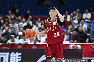 浙江男篮官方：祝贺李悦洲首次入选国家集训队 既是荣誉也是挑战配图