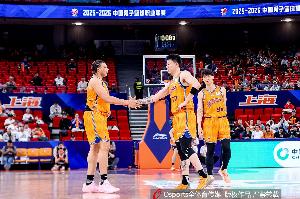 本赛季主场未尝败绩!上海常规赛+季后赛豪取26连胜 主场23连胜配图